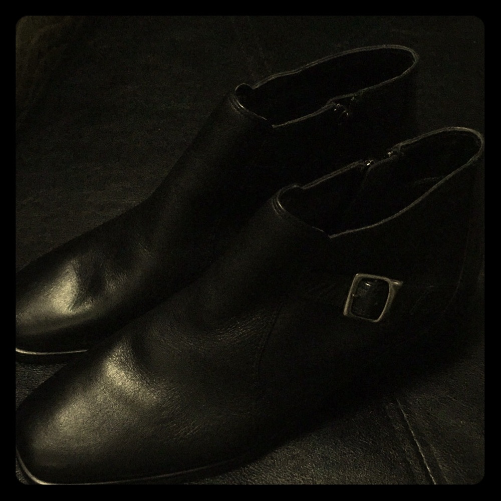 Covington ankle boots